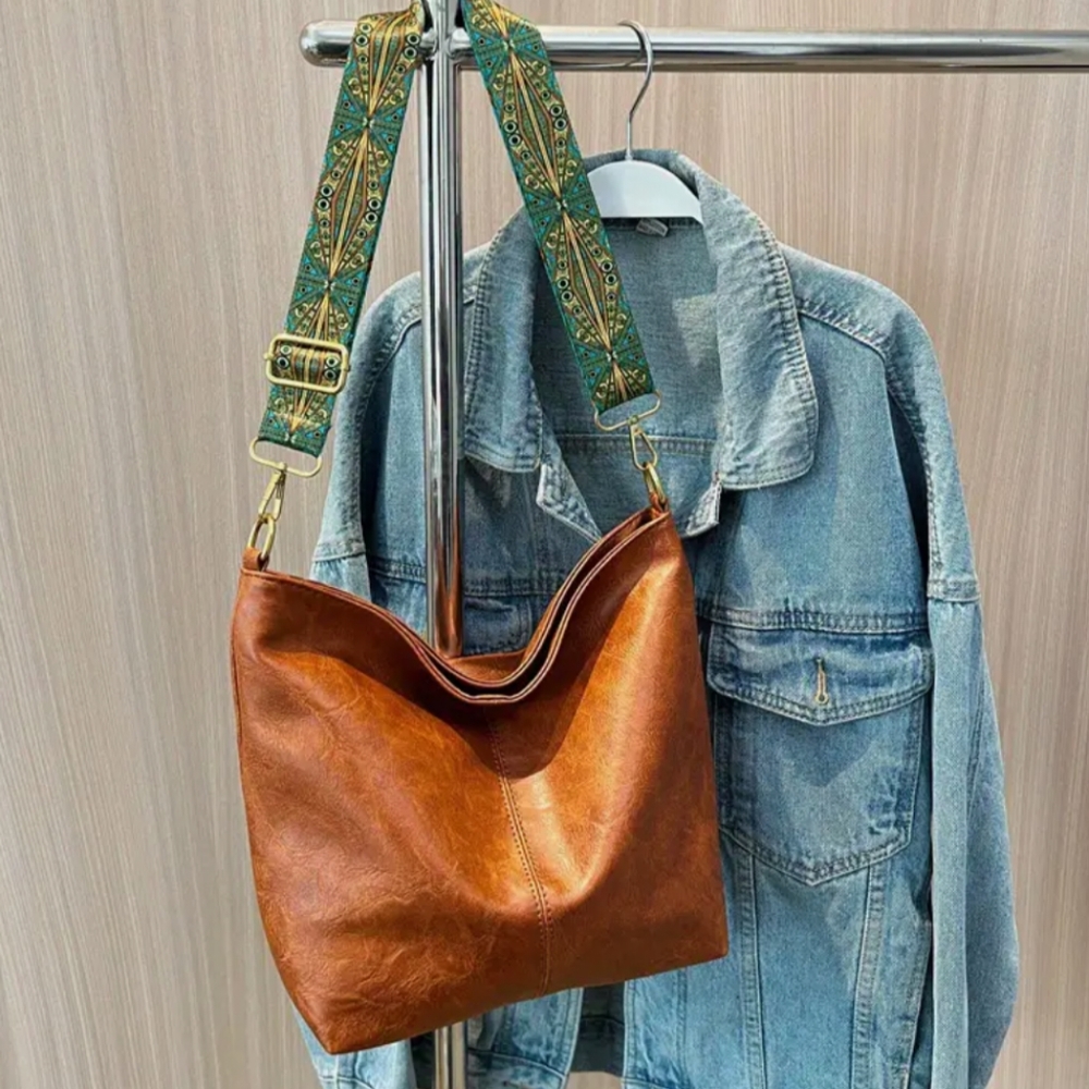 Reserved Trendy Crossbody bag with adjustable strap Hobo Boho - Picture 7 of 7